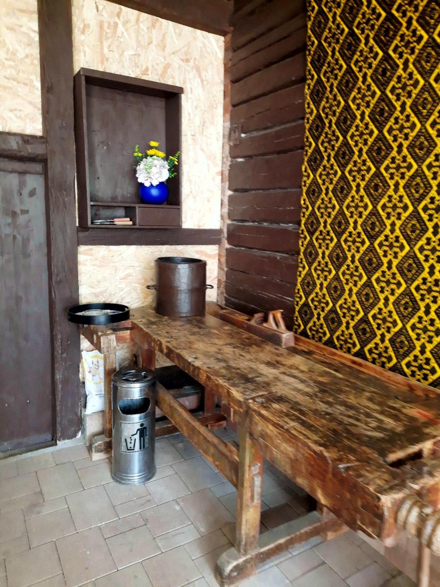 Pensiunea Bendorfeanu Rasinari Luaran gambar